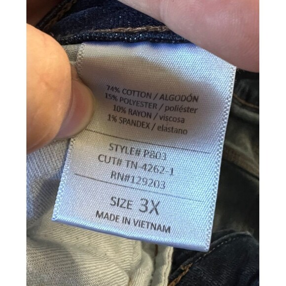 Fashion Nova 3X Distressed Jeggings - Picture 6 of 6